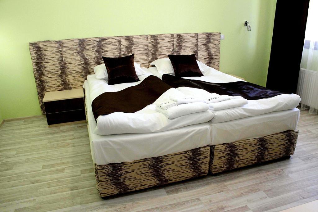 Incanto Family Hotel Sevlievo Pokoj fotografie